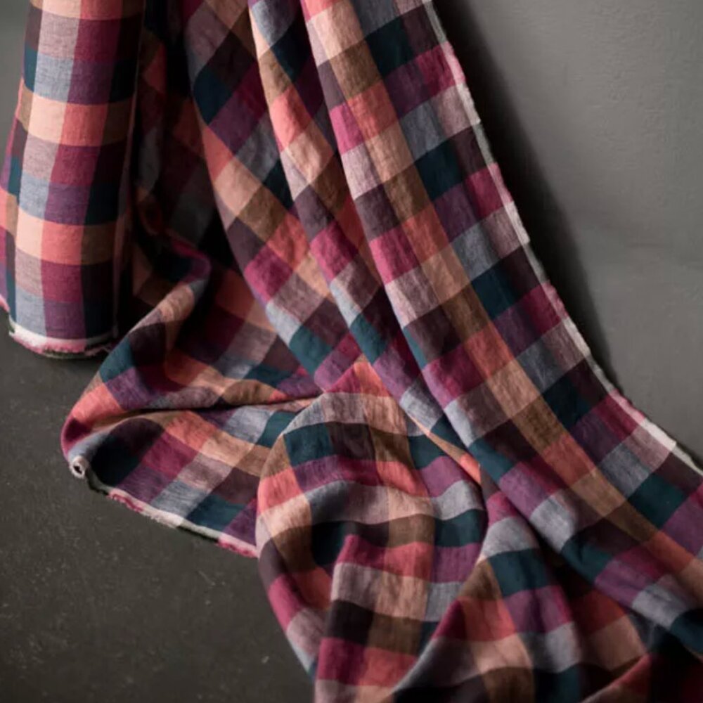 Merchant and Mills Louisiana Check Linen 3/4 Meter + Scraps